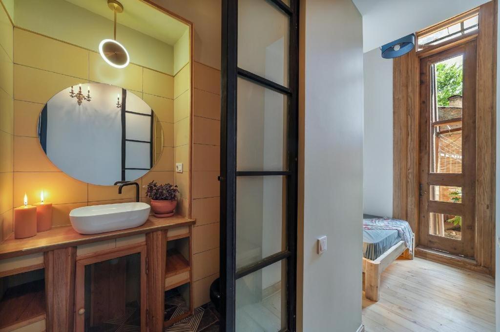 Apartamento Luxury House Tiflis Exterior foto